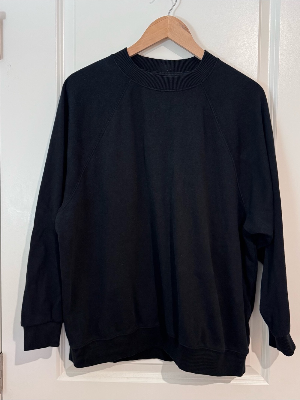 American Eagle Ahhmazingly Soft Jegging Fit Black Sweatshirt Women’s Sz Small